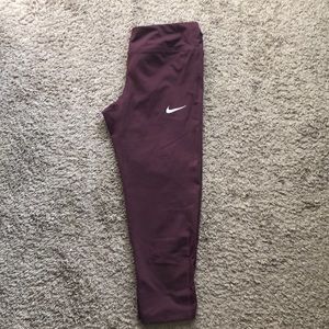 Nike Dri-fit burgundy crop leggings